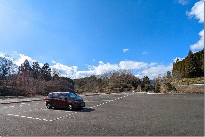 田来原美しい森づくり公園の駐車場