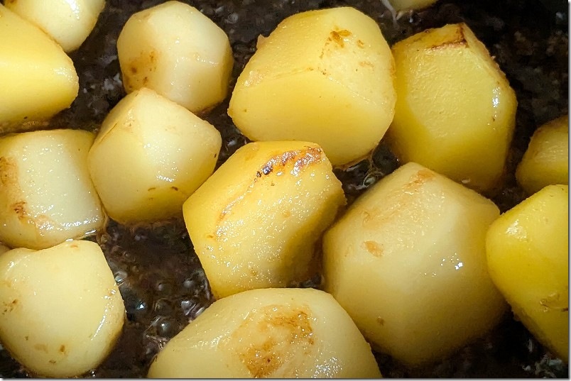 収穫した「北海こがね」と「きたむかい」の食感・食味
