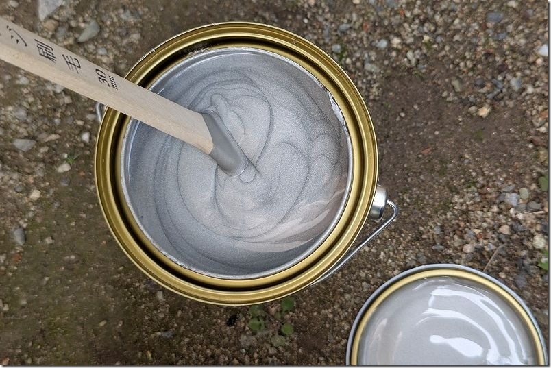 物置へサビ転換剤入りの塗料「サビキラープロ」を塗る(粘度・カラー) 物置へサビ転換剤入りの塗料「サビキラープロ」を塗る(粘度・カラー)