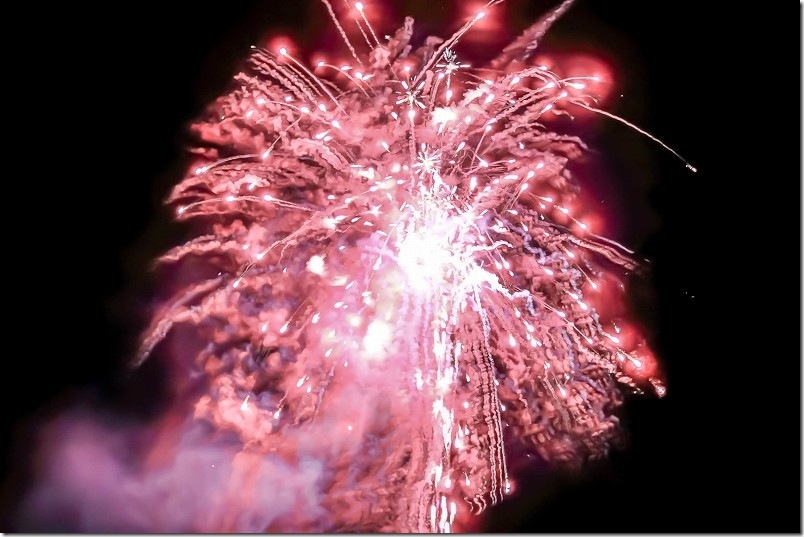 田村納涼祭りの花火｜短時間で連続して上る